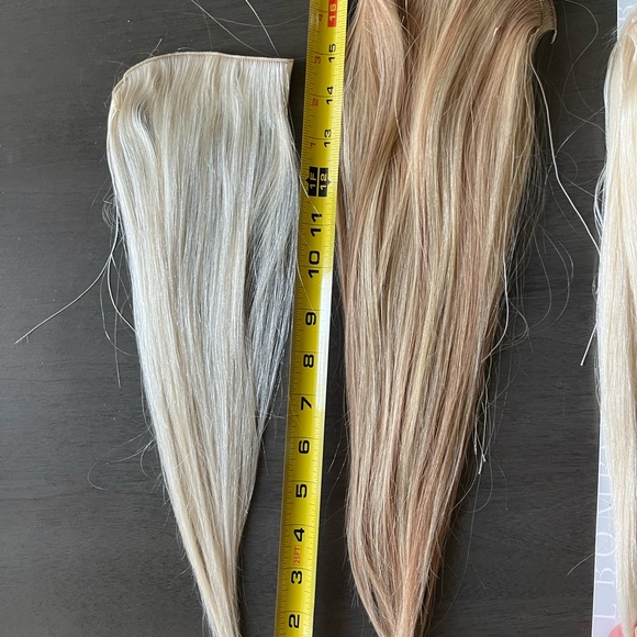 Brand New, never used- Bombshell Hand-Tied Extensions 13 wefts total! - Picture 3 of 6